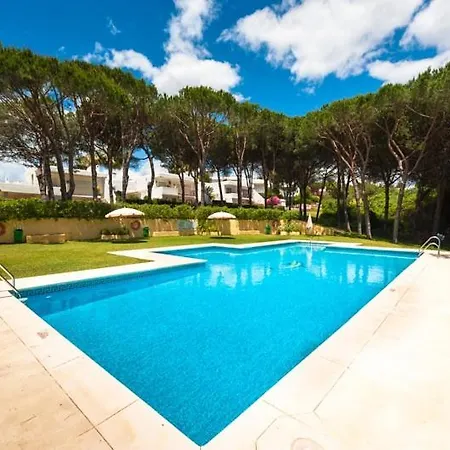 Lovely Townhouse, Swimming Pool Holiday home Marbella