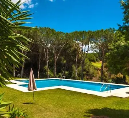 Holiday home Lovely Townhouse, Swimming Pool *