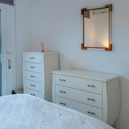 Holiday home Lovely Townhouse, Swimming Pool *