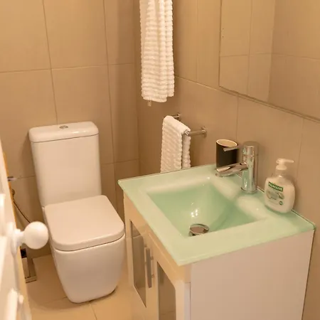 Lovely Townhouse, Swimming Pool Holiday home *