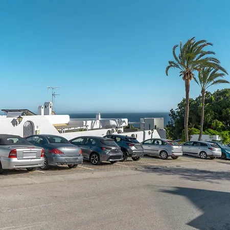 Lovely Townhouse, Swimming Pool * Marbella